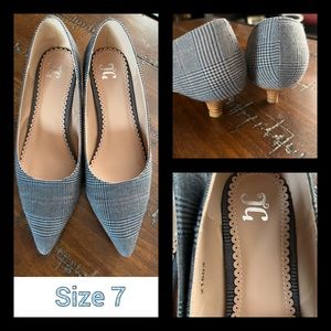 Journee Kitten Heels Blue & Black Plaid Size 7